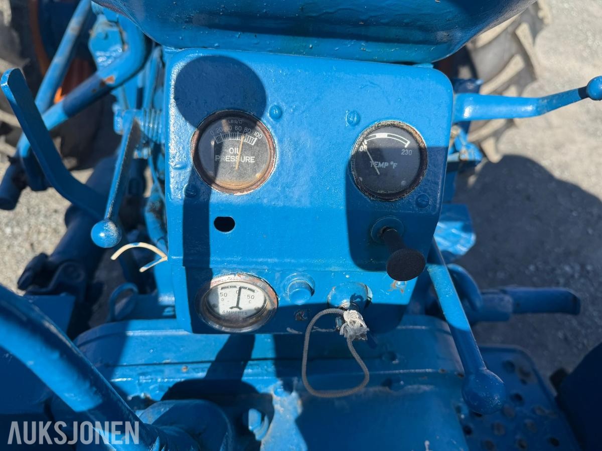 Fordson Major Diesel - mva fri traktor